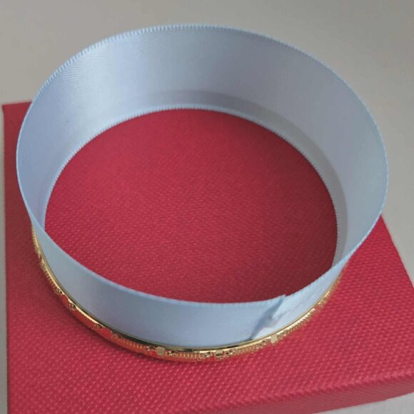 21k Gold Bangle (part 2 additional pics) - Picture 4 of 15